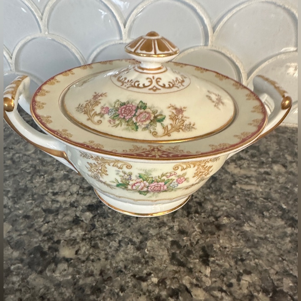 Noritake China Cardinal Rose Sugar Bowl w Lid , Occupied Japan Vi…